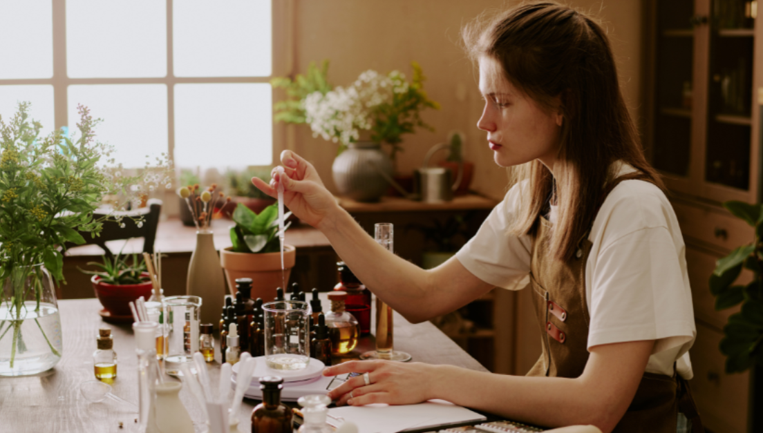 Co když se vaše vnouče chce stát parfumérem? Nahlédněte do světa, kde se “rodí” parfuméři