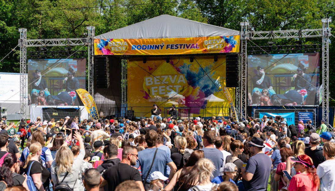 Darujte vzpomínky: Bezva Fest je ideálním vánočním dárkem pro vnoučata (i celou rodinu)