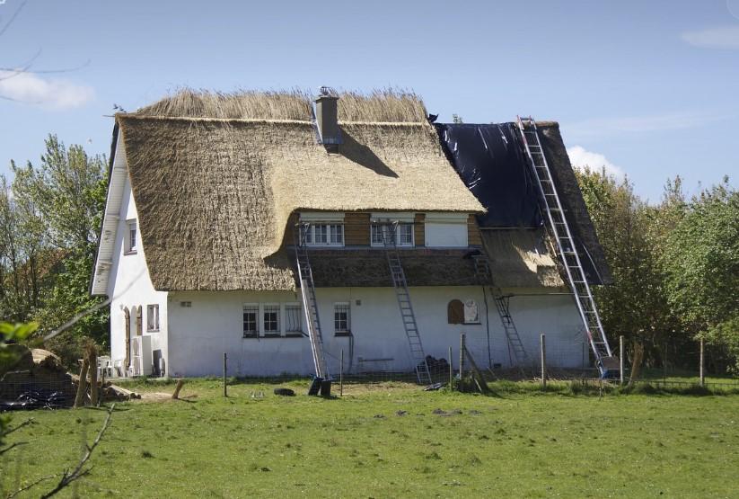 Dotaci Oprav dům po babičce na komplexní renovaci rodinného domu doplní výhodný úvěr od bank a stavebních spořitelen
