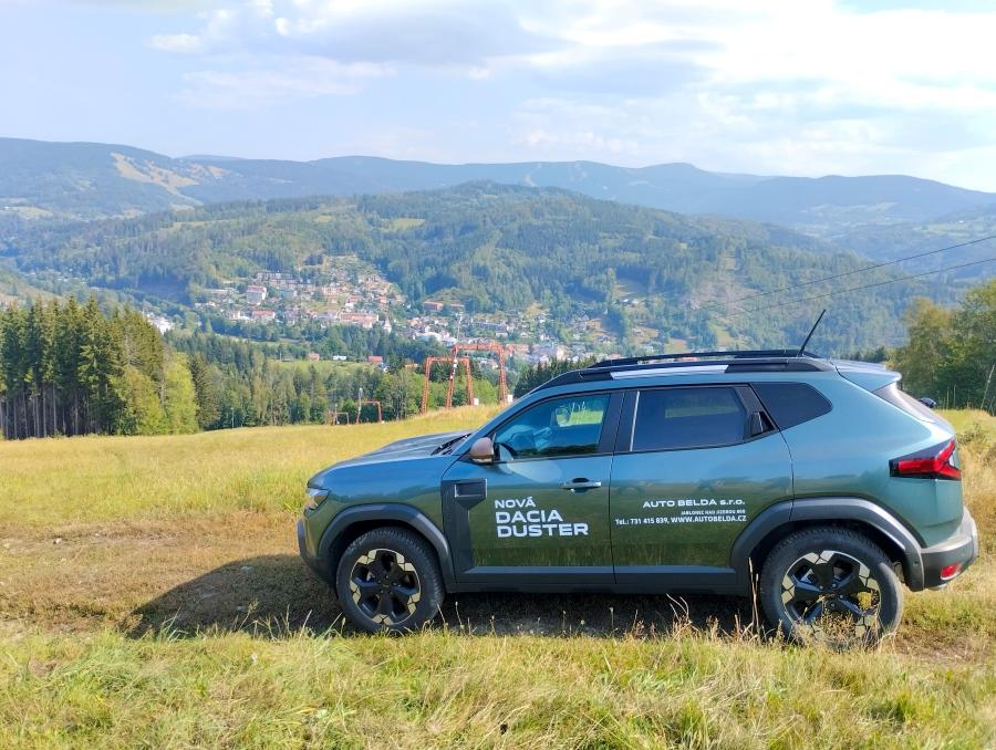 Duster a Bigster: rumunská odvaha jít do neobvyklé kombinace