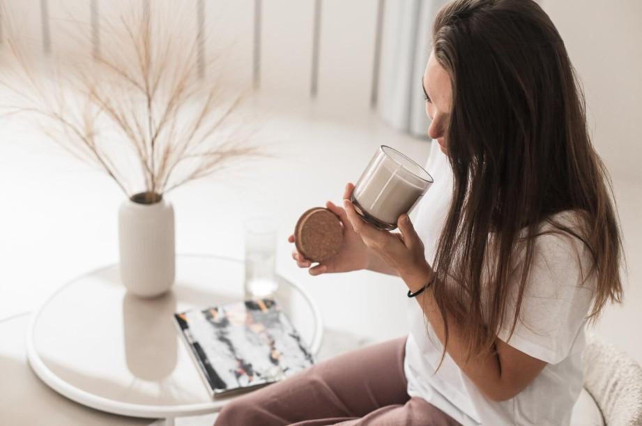 Jak si doma vytvořit aromatickou atmosféru – výběr dokonalých vůní do interiéru