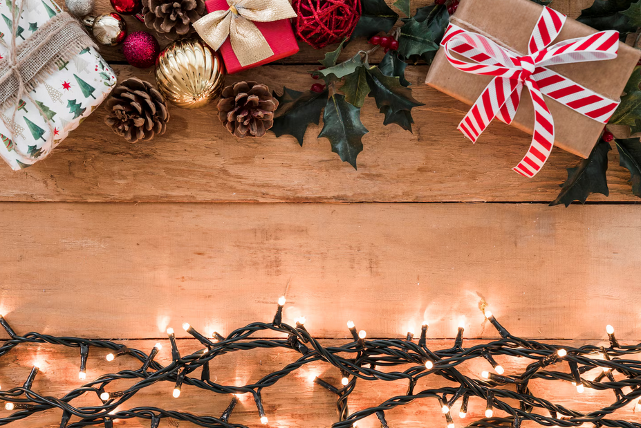 Jak využít dekorativní světýlka v vánočních aranžmá?