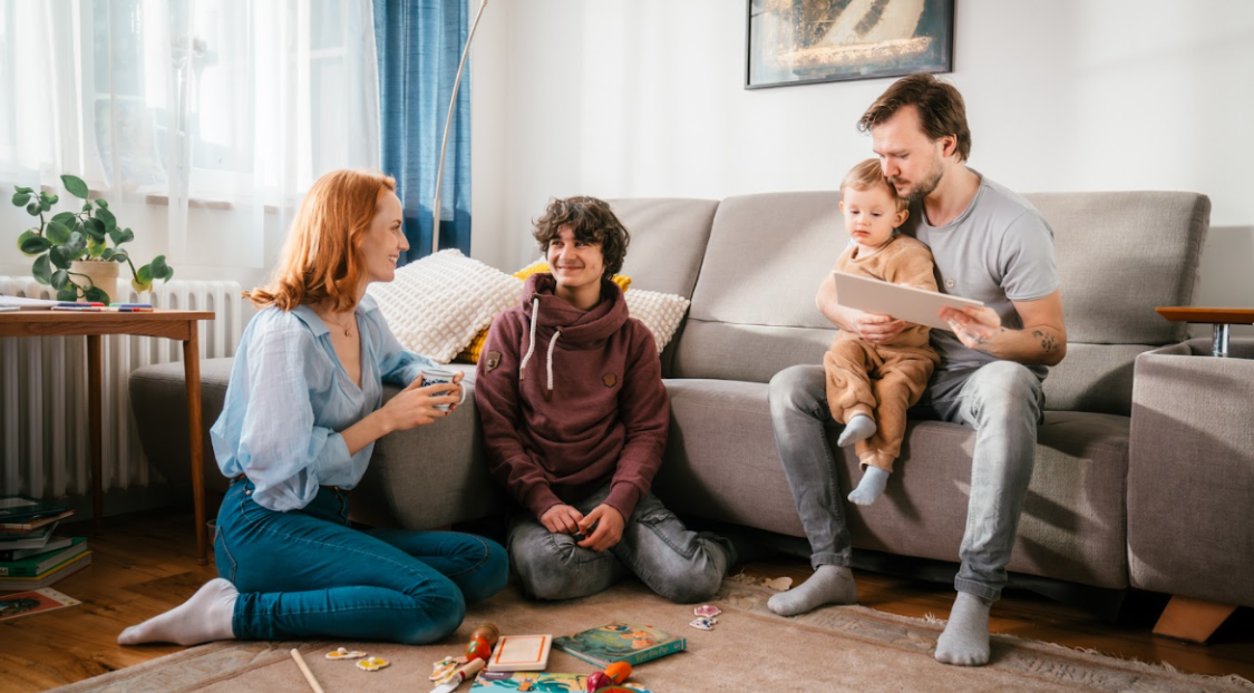 Máte chuť předat své životní zkušenosti dál? Zkuste hostitelskou péči