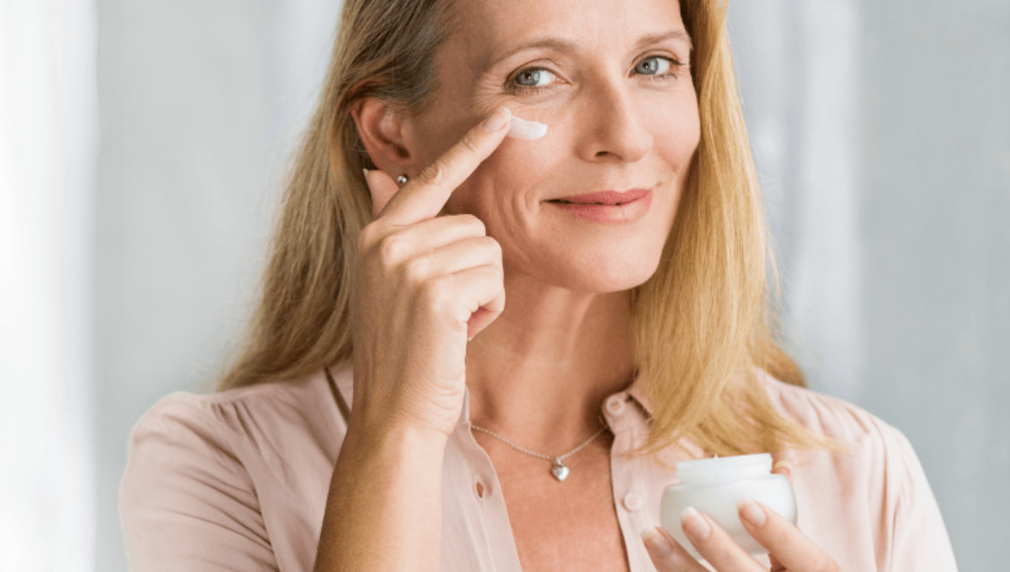 Musíme používat „anti-age“ kosmetiku? Péče o pleť bez zbytečného tlaku
