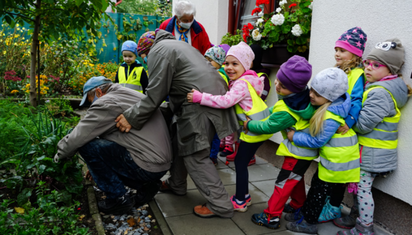 Mezigenerační setkání, spolupráce dětí a seniorů