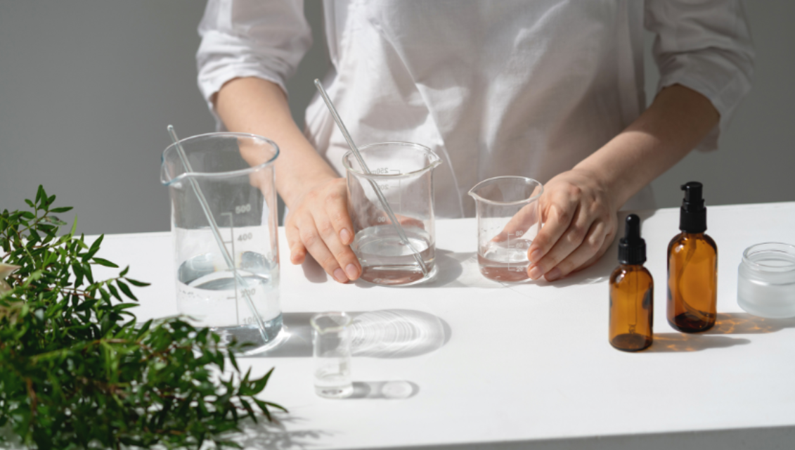 Rozhovor s kosmetickým vývojářem: Tomášem Hradilem