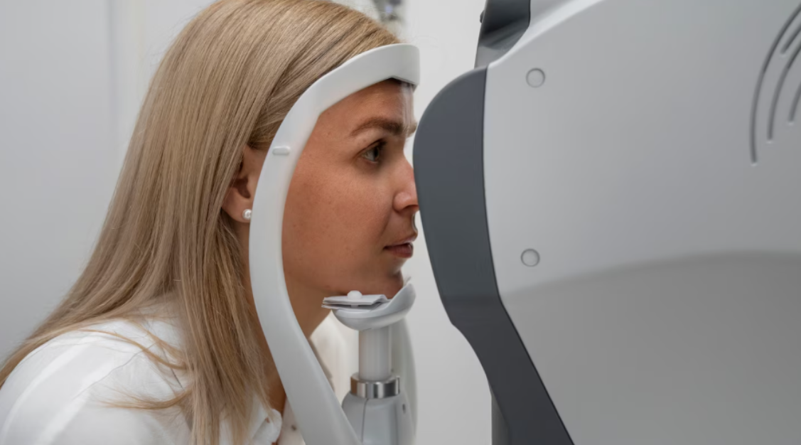 Umělá inteligence odhalí nemoc sítnice dříve, než se projeví