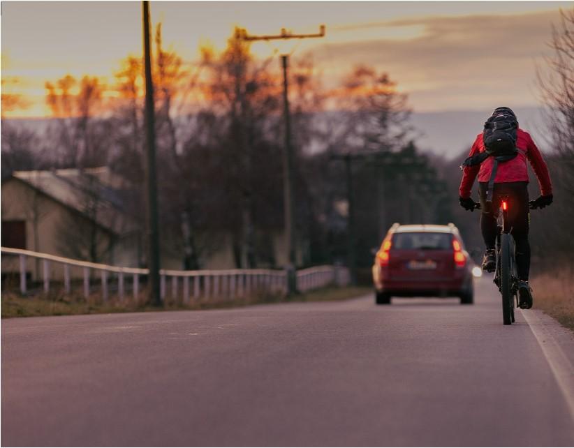 Vidět a být viděn! Ostatní účastníci silničního provozu mohou cyklisty snadno přehlédnout