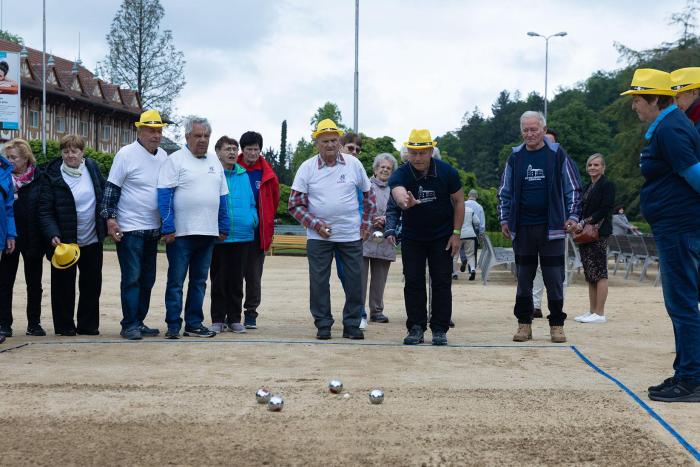 Nejstarší účastnici krajského turnaje v pétanque bylo 98 let