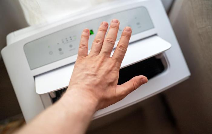 Proč je přenosná klimatizace praktická i mimo léto?