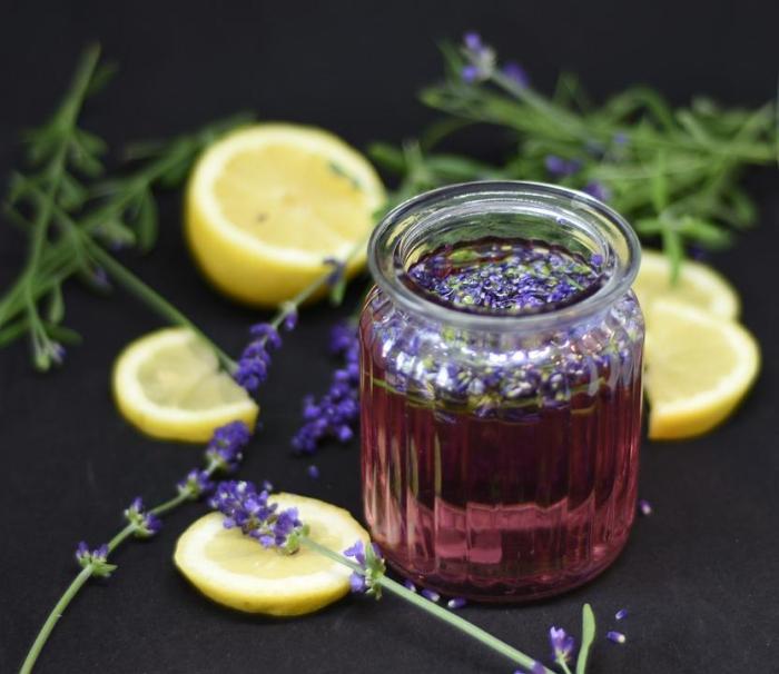 Levandulový sirup s citrónem