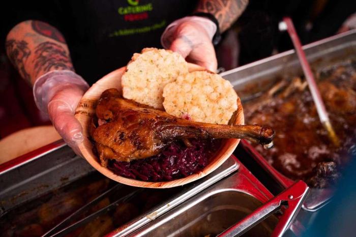 Svatomartinské slavnosti na Rašínově nábřeží: mladá i tichá vína, husí speciality a živá hudba