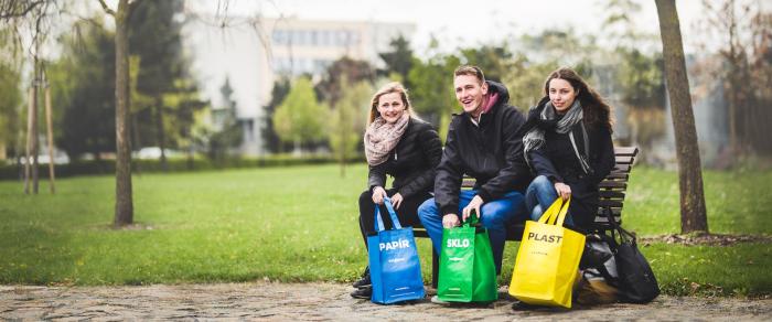 Tašky na třídění odpadů putují i letos do domácností v Moravskoslezském kraji